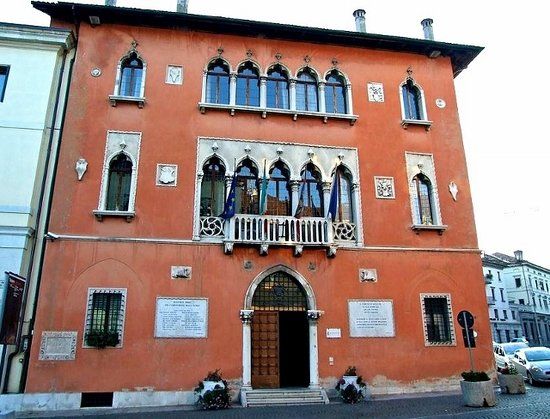Palazzo Rosso